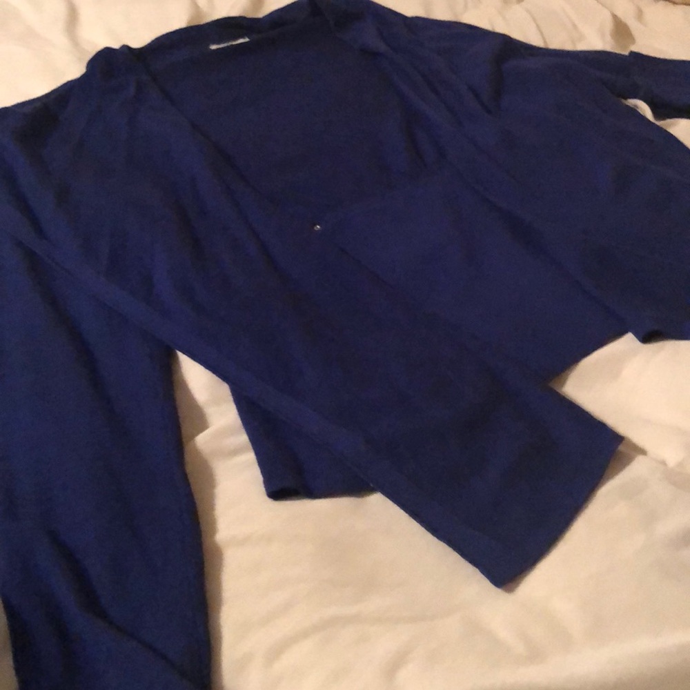 Long sleeve lightweight cardigan